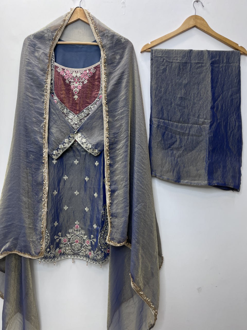 Beautiful Embroidered kurta Plazzo Set
