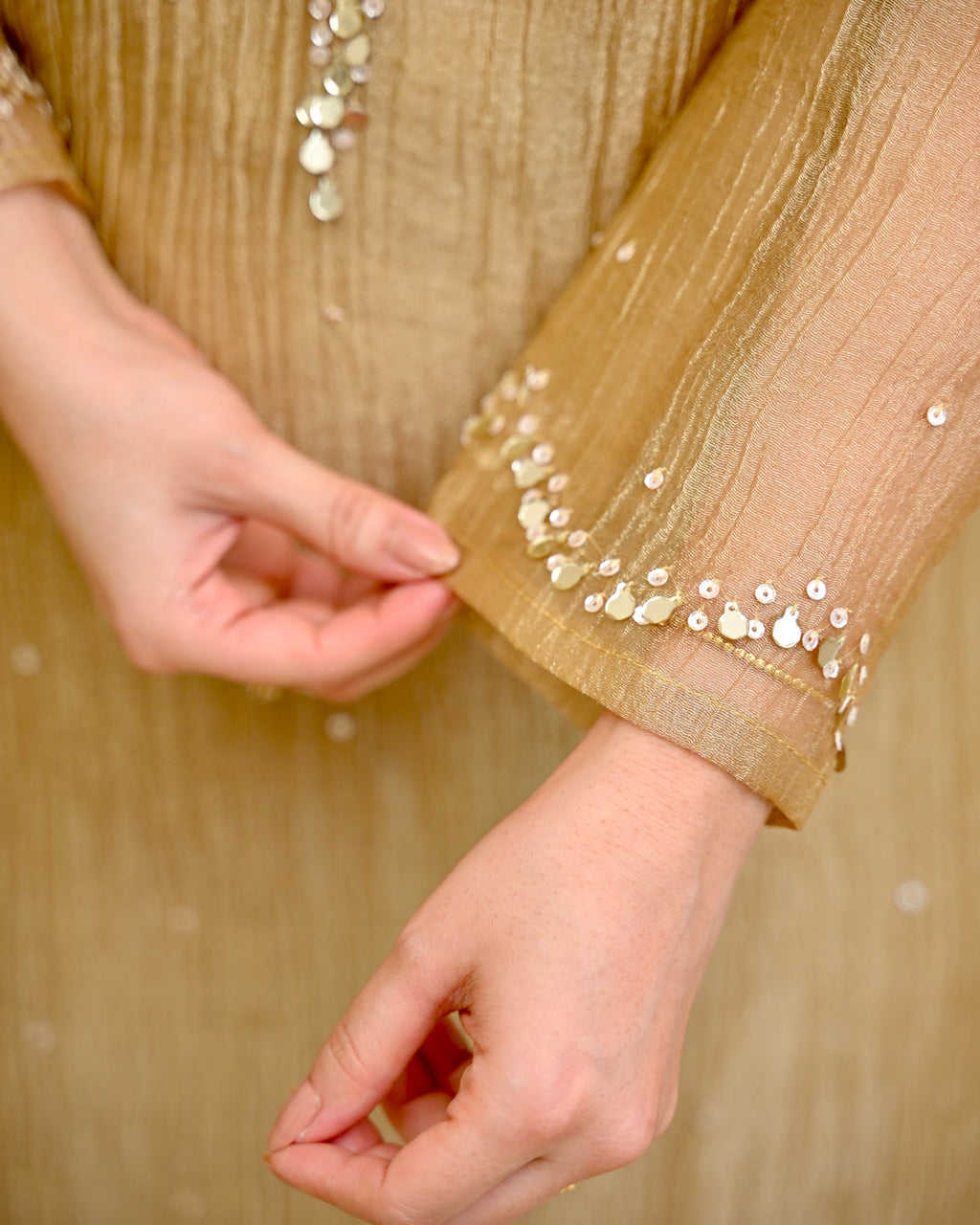 Gold Banarasi Crush Tissue Handwork Suit